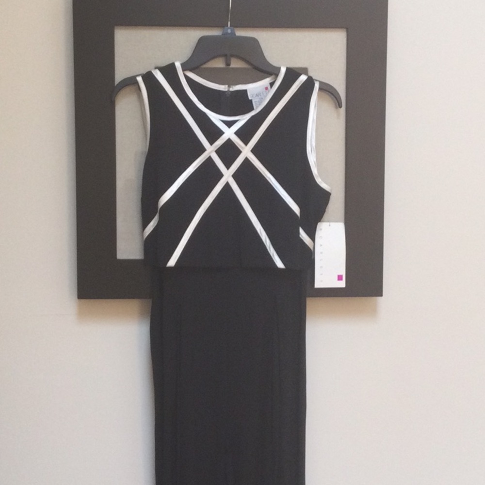 Special Sale.NWT Sleeveless Black Jumsuit w Offwhite Trim .. Gorgeous on!